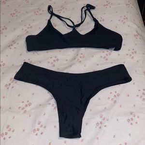 Black thong bikini 2 pc